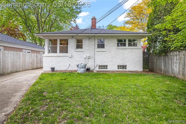 1916 Kalama Avenue, Royal Oak, MI 48067