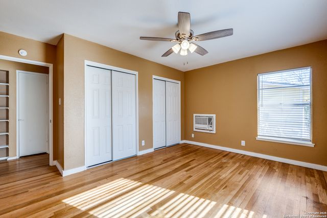 423 OLNEY DR, San Antonio, TX 78209
