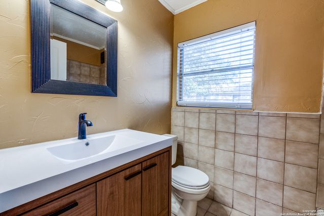 423 OLNEY DR, San Antonio, TX 78209