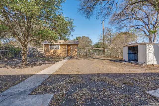 423 OLNEY DR, San Antonio, TX 78209
