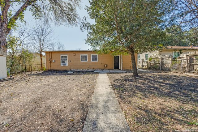 423 OLNEY DR, San Antonio, TX 78209