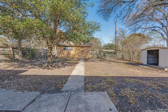 423 OLNEY DR, San Antonio, TX 78209