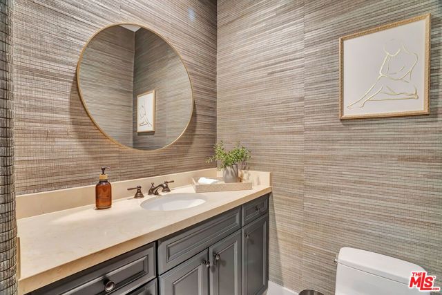 1414 S Beverly Glen Boulevard 301, Los Angeles, CA 90024