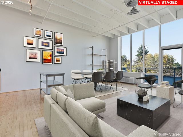 900 Ne 81ST Ave 402, Portland, OR 97213