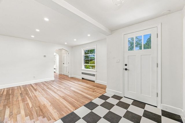 49 Parkside Circle, Braintree, MA 02184
