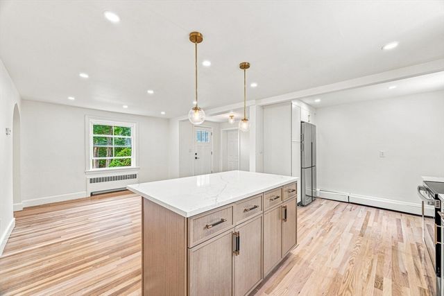 49 Parkside Circle, Braintree, MA 02184