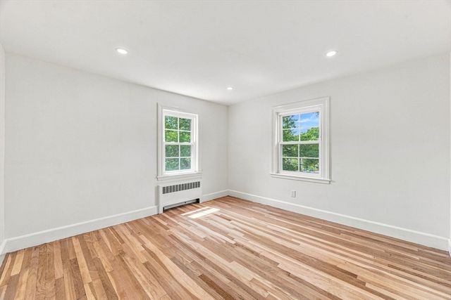 49 Parkside Circle, Braintree, MA 02184
