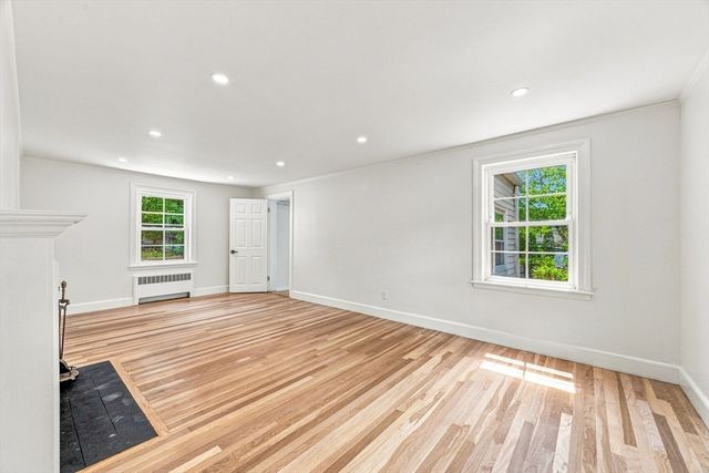 49 Parkside Circle, Braintree, MA 02184