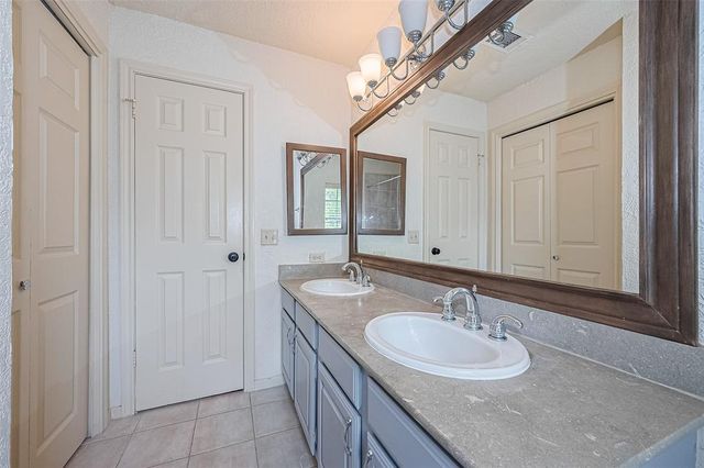 3614 Bee Bayou Lane, Sugar Land, TX 77479