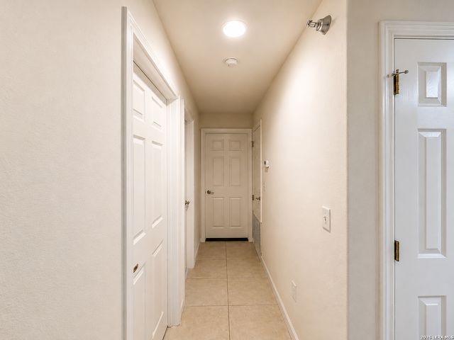 7323 Snowden Rd Apt 1307, San Antonio, TX 78240