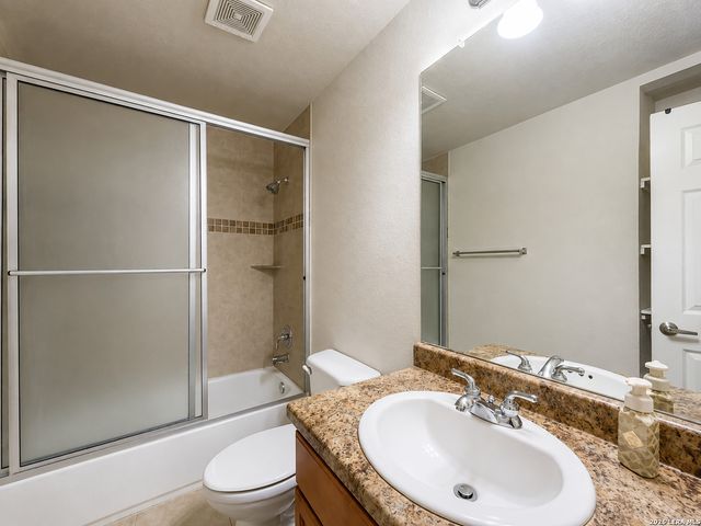 7323 Snowden Rd Apt 1307, San Antonio, TX 78240