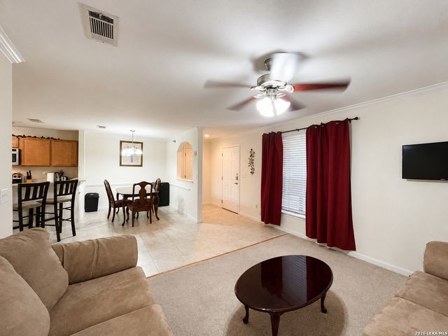 7323 Snowden Rd Apt 1307, San Antonio, TX 78240