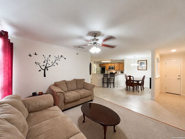 7323 Snowden Rd Apt 1307, San Antonio, TX 78240