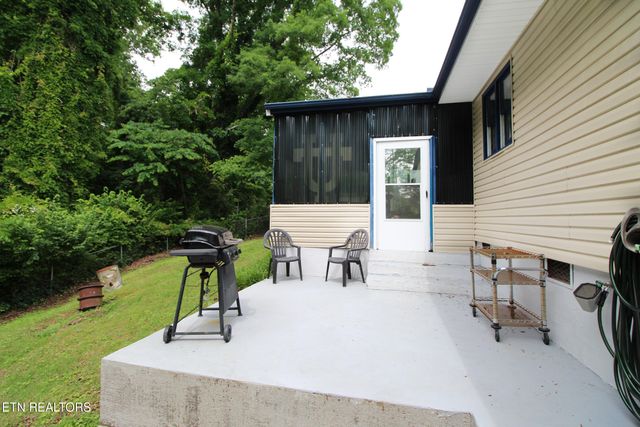 4708 Springbrook Rd, Knoxville, TN 37921