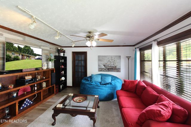 4708 Springbrook Rd, Knoxville, TN 37921