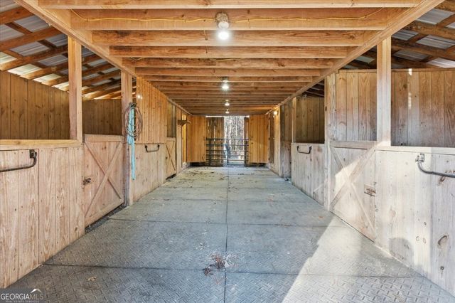 11 Appaloosa Court, Taylorsville, GA 30178