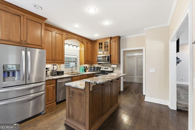 11 Appaloosa Court, Taylorsville, GA 30178