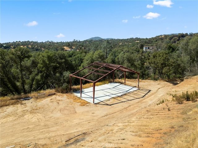 53777 Road 200, O'neals, CA 93645