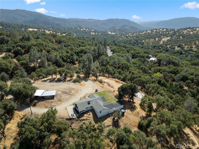 53777 Road 200, O'neals, CA 93645