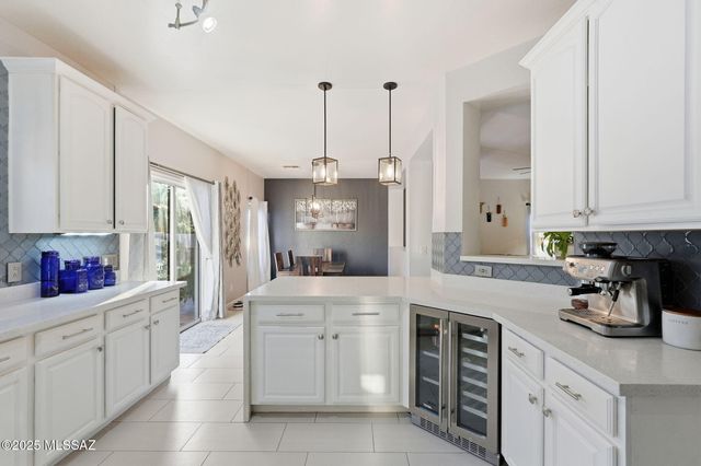 5952 E Sanderling Drive, Tucson, AZ 85756