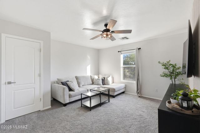 5952 E Sanderling Drive, Tucson, AZ 85756