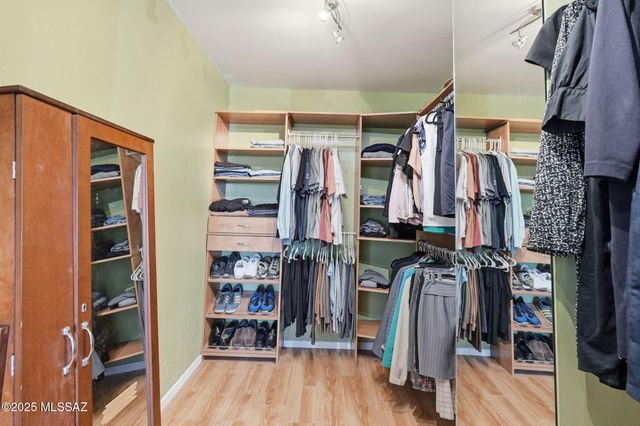 5952 E Sanderling Drive, Tucson, AZ 85756