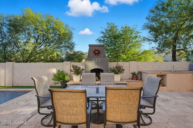 5952 E Sanderling Drive, Tucson, AZ 85756