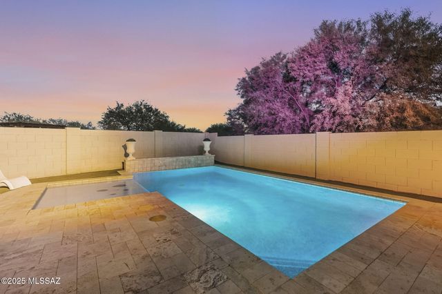 5952 E Sanderling Drive, Tucson, AZ 85756