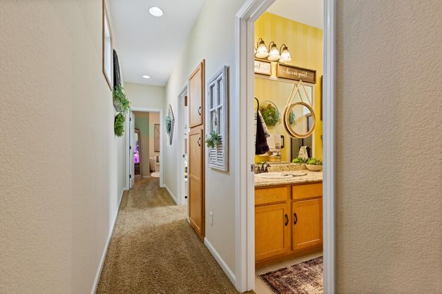 2216 Wighill Cir, Roseville, CA 95747