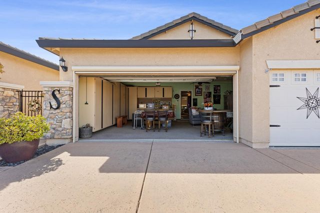 2216 Wighill Cir, Roseville, CA 95747
