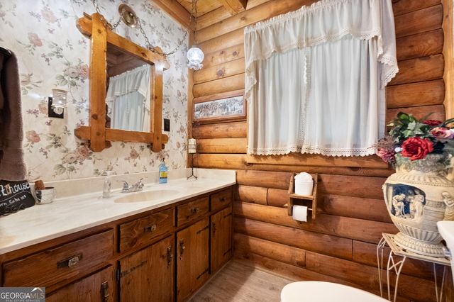 59 Wildwood Dr, Chatsworth, GA 30705