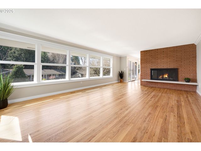 2780 Sw WEST POINT Ave, Portland, OR 97225