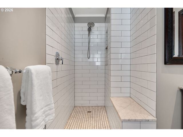 2780 Sw WEST POINT Ave, Portland, OR 97225