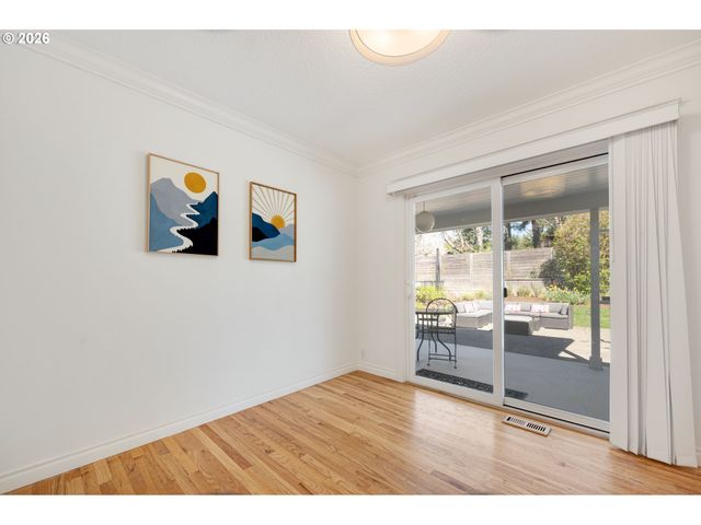 2780 Sw WEST POINT Ave, Portland, OR 97225