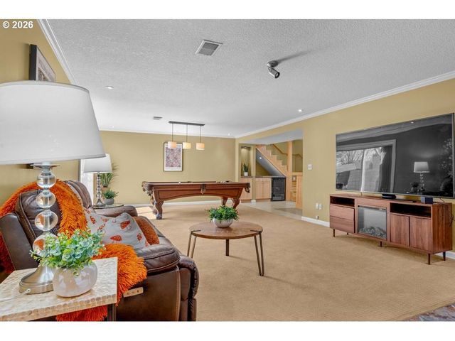 2780 Sw WEST POINT Ave, Portland, OR 97225