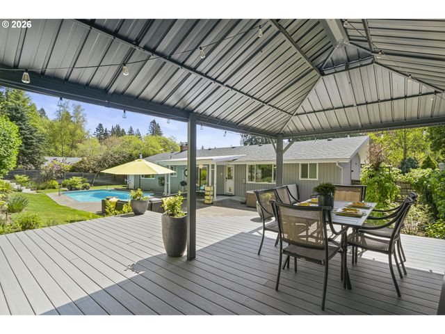 2780 Sw WEST POINT Ave, Portland, OR 97225