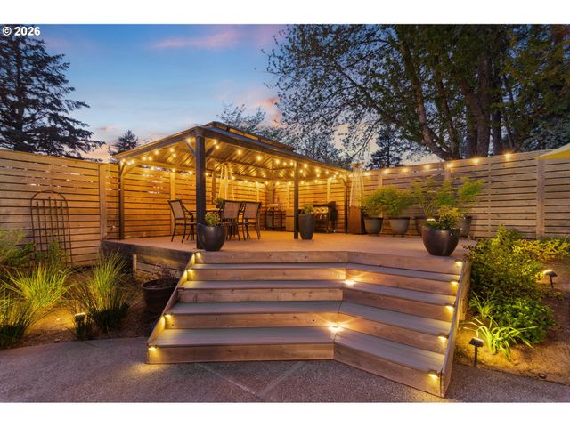 2780 Sw WEST POINT Ave, Portland, OR 97225