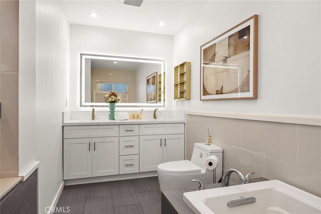 601 Casa Blanca, Fullerton, CA 92832