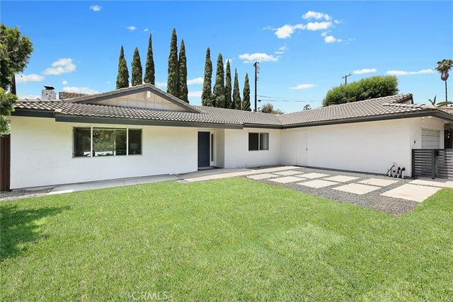 601 Casa Blanca, Fullerton, CA 92832