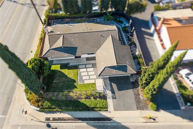 601 Casa Blanca, Fullerton, CA 92832