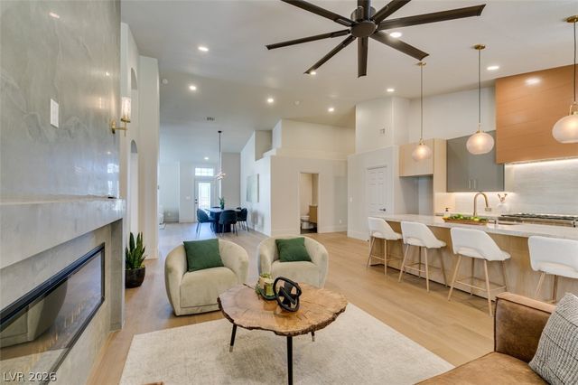 3071 Misty Moon Avenue, Henderson, NV 89052