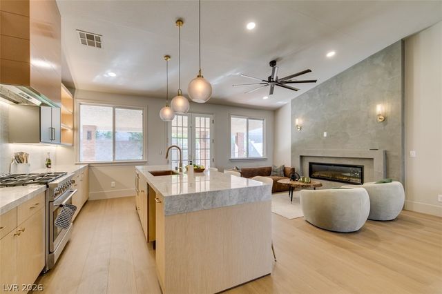 3071 Misty Moon Avenue, Henderson, NV 89052