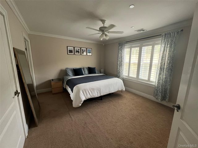 12 Della Drive, West Babylon, NY 11704