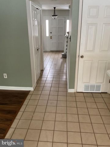 4005 LONG LAKE DR, Owings Mills, MD 21117