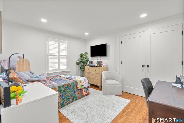 180 Ruane Street 1, Fairfield, CT 06824