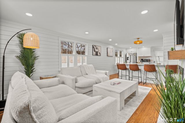 180 Ruane Street 1, Fairfield, CT 06824