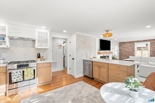 180 Ruane Street 1, Fairfield, CT 06824