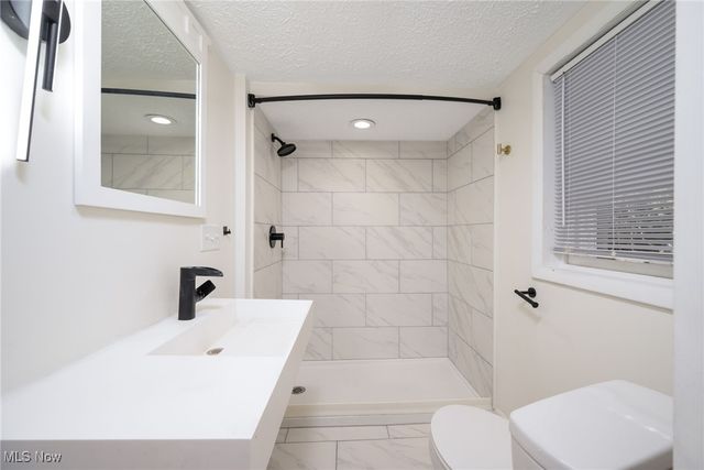 1389 Bryden Drive, Akron, OH 44313