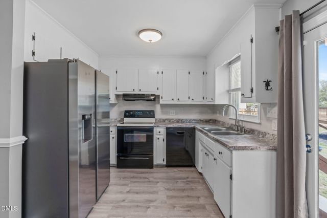 383 S Church Street, Coats, NC 27521