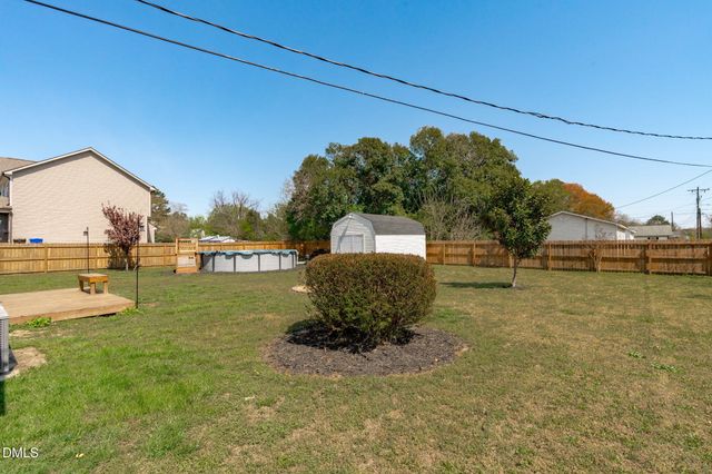 383 S Church Street, Coats, NC 27521